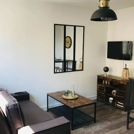 2/3 Pers, Centre Avec Parking. Апартаменты Сен-Бревен-ле-Пен